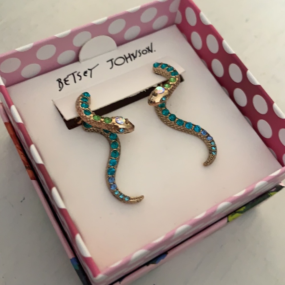🌟 HOST PICK 🌟 NWT Betsey Johnson Snake 🐍 Double Earrings - Picture 3 of 5